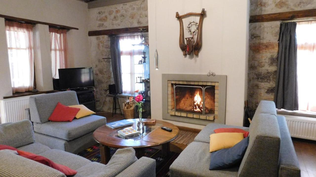 Agoriani Art Suite - 4 Seasons' Natural Living Lílaia Extérieur photo