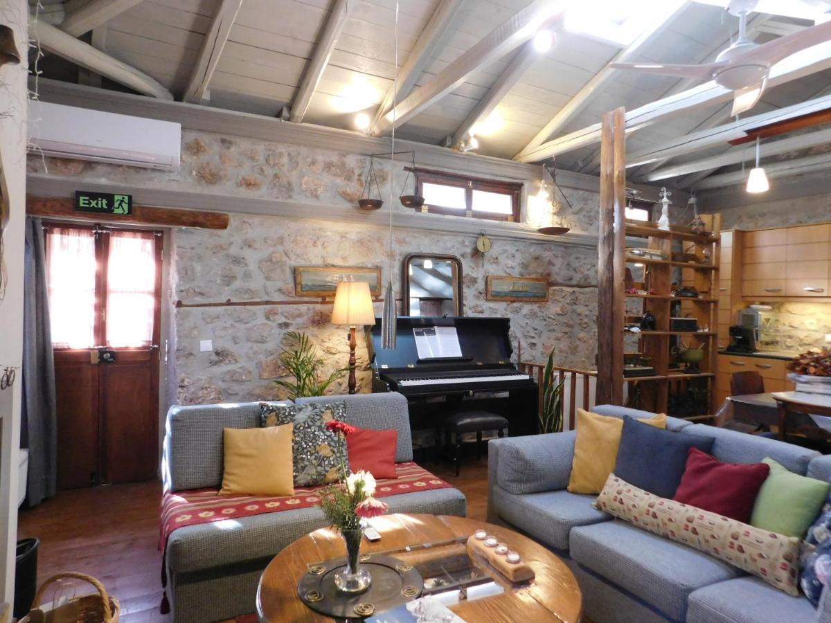 Agoriani Art Suite - 4 Seasons' Natural Living Lílaia Extérieur photo