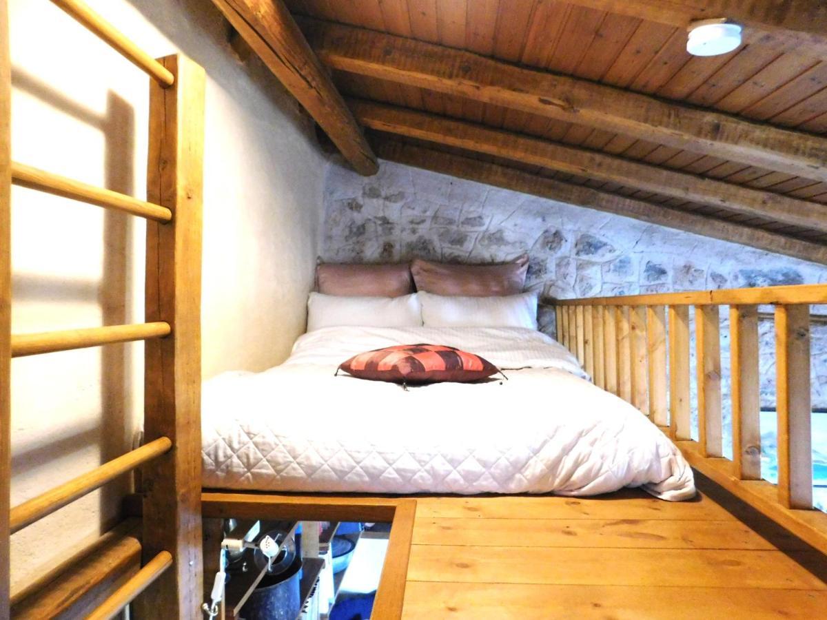 Agoriani Art Suite - 4 Seasons' Natural Living Lílaia Extérieur photo
